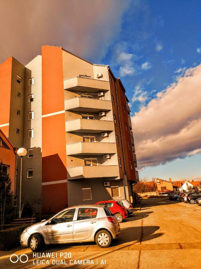 Apartman Kiss Osijek Eksteriør billede